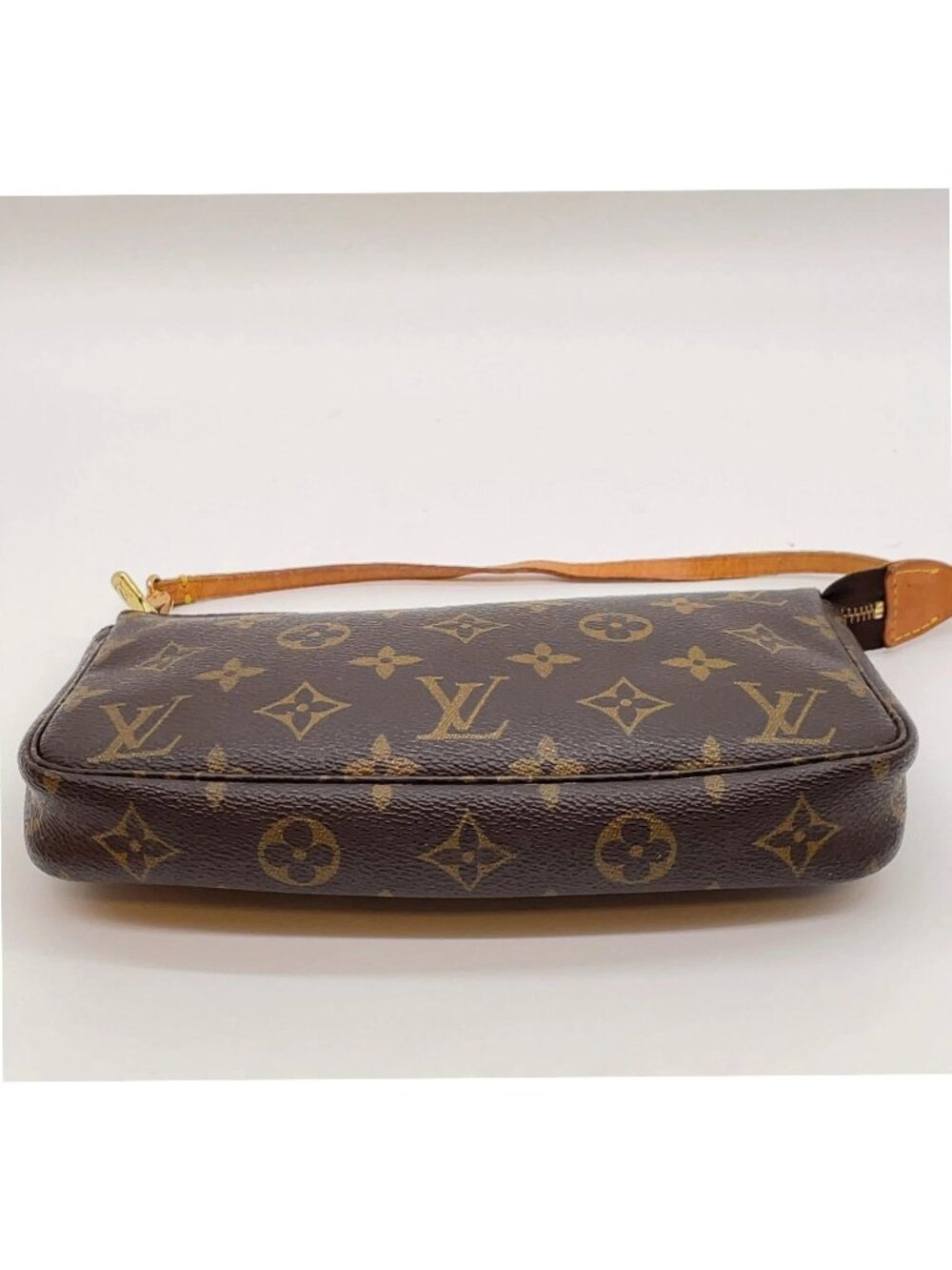 Authentic Louis Vuitton Pochette Accessoires Monogram Canvas Shoulder Bag - Picture 12 of 16